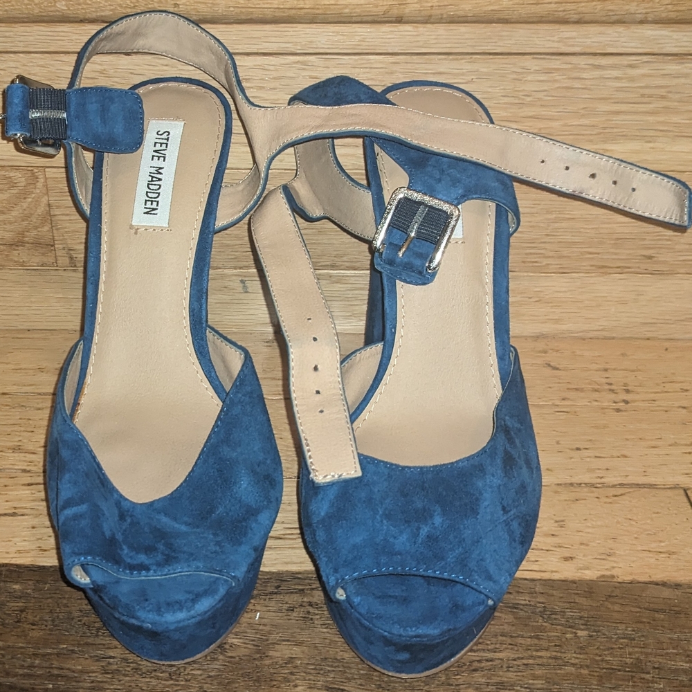 Steve Madden Navy Suede Platform Peep Toe Sandals - Picture 2 of 6